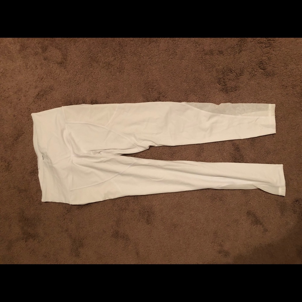 Victoria’s Secret Total Knockout High-rise legging